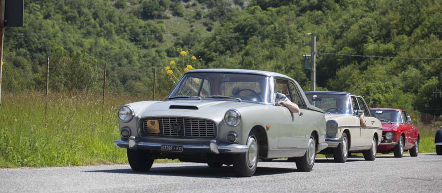 25° GIRO DELLE ABBAZIE, SESSANTA AUTO D’EPOCA A SAN SILVESTRO AL SUBASIO